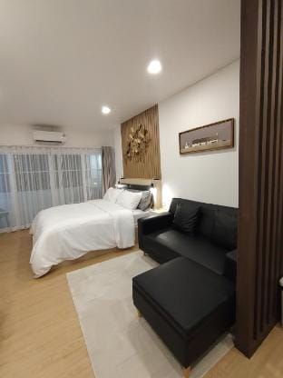 Room 237, Charoen condominium  Vacation rental in Laos