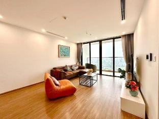 Vinhome Sky Lake 4Bedroom Vacation rental in Hanoi