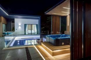 Zoe NaJomtien Pool Villa Villa in Pattaya City