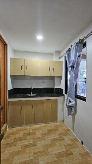 Samal Eagle's nest beach resort Room 1 Apartment in Davao City