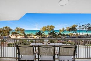 The Ocean Arcade, Views, Games & Vibes Apartment in Surfers Paradise
