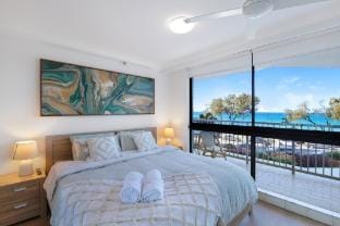 The Ocean Arcade, Views, Games & Vibes Apartment in Surfers Paradise