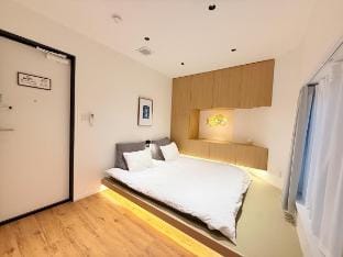 ZQ2 Kuramae｜Entire Luxury House｜2 Bath·4Toilets Vacation rental in Japan