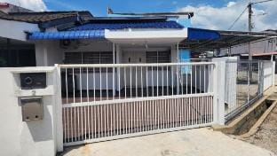 Raja Uda Lucky Park Homestay Vacation rental in Penang