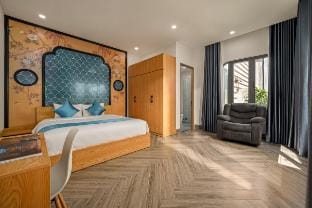 Prime Ocean 5Room 6Bed garden & gym Vacation rental in Da Nang