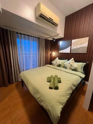 Urban Sleek stay fronting the US Embassy Apartment in Manila City