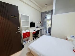 Mono Space（H) Apartment in Taiwan, Province of China