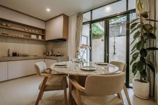 Enzio 4 - Cozy 1BR Loft in Pererenan Villa in North Kuta