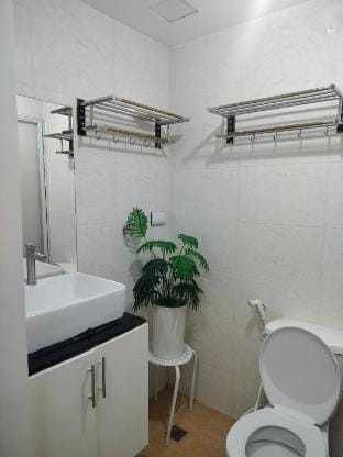Cozy Condo in Quezon City with Private Pool Apartment in Quezon City