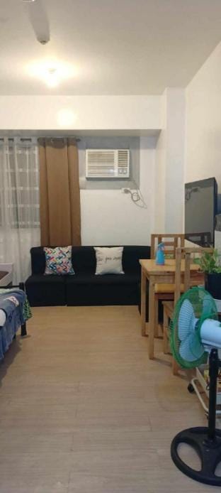 Luxurious 9th Floor Studio in Quezon City with Private Pool Apartment in Quezon City
