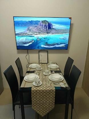 Jessy's Suites  Staycation  at Shore SM MOA TowerD Apartment in Pasay