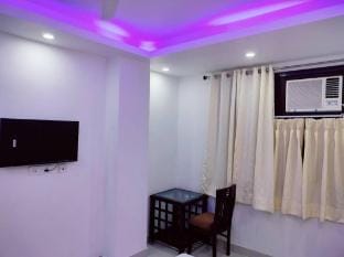 Le Mirage Guest House Apartment in New Delhi
