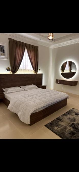 Apartment with spacious lounge and bedroom Vacation rental in Saudi Arabia