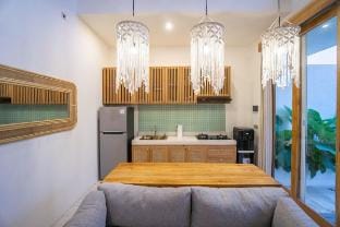 NEW! Spring Villa - 2BR Villa in Kerobokan Villa in North Kuta