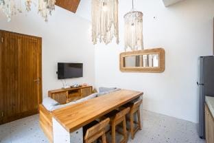 NEW! Spring Villa - 2BR Villa in Kerobokan Villa in North Kuta