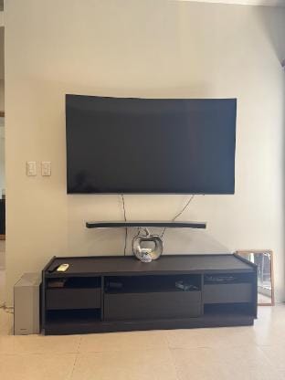 Spacious 2 Bedroom & 2 Bath near SM Ecoland & DGT Apartment in Davao City
