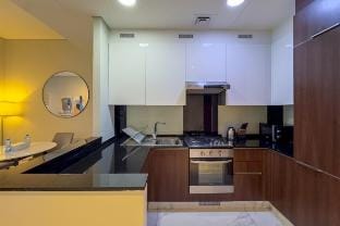 Canal View I Rooftop Pool I Best Deal I Luxury Vacation rental in Dubai
