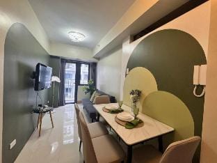 Shore 3 Residences RM 1022 by Prime Stay MOA Vacation rental in Pasay