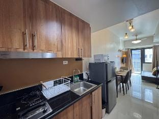 Shore 3 Pool View RM 1431 by Prime Stay MOA Vacation rental in Pasay