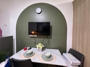 Matcha Latte Room850 Shore Residences by PrimeStay Vacation rental in Pasay