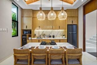 Lucenta Villa by Kozystay - Canggu Villa in North Kuta