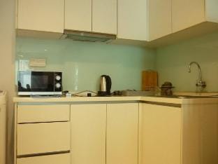 The Middle floor studio sea view Vacation rental in George Town