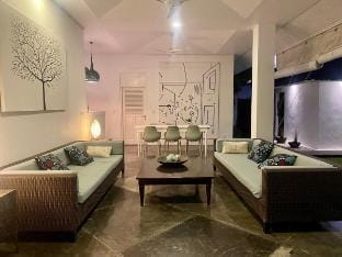 300m Beach & Shops | 3 Bedroom | Seminyak/Kudeta Vacation rental in Kuta