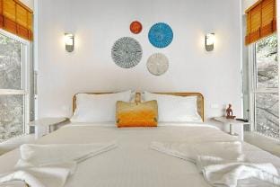 New Stunning Studio Watching Haad Yao Bay Sunset Vacation rental in Ko Pha-ngan Sub-district