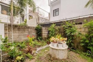 Charming Iloilo City House with Garden View Vacation rental in Iloilo City
