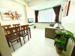 Great location with Pool/Gym and  Wi-Fi Vacation rental in Lapu-Lapu City