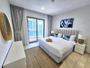 Sunrise Homes - Modern 1-BR near Barasti Beach Vacation rental in Dubai
