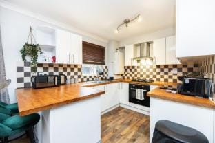 Kings Cross Camden Suite Apartment in London Borough of Islington