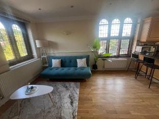 Graceful Getaway in Windsor|Free Parking Vacation rental in City of Westminster