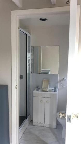 One Queen Bed and one Sofa Bed, Studio B Apartment in Auckland