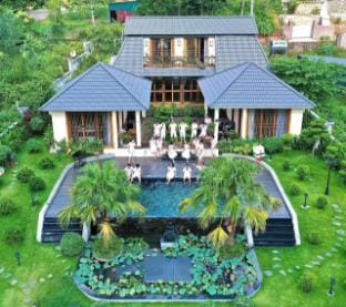 Shojin Home Villa in Laos