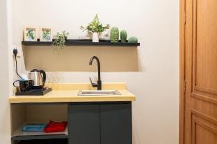 One Bedroom | Self Check-in | Fiber WiFi | 55” 4K Vacation rental in Al Khobar