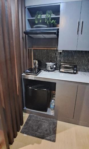 Modern City View Condo Vacation rental in Iloilo City