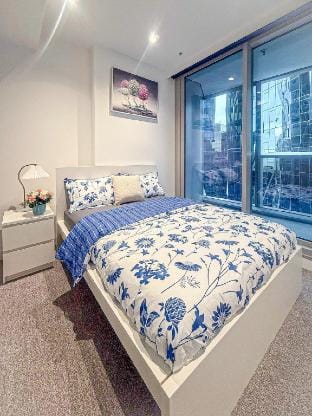 Two bedrooms apartment with balcony in Mel CBD Vacation rental in Melbourne