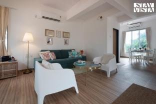 The Poetry House by VEO - Part of StayVista Villa in Maharashtra