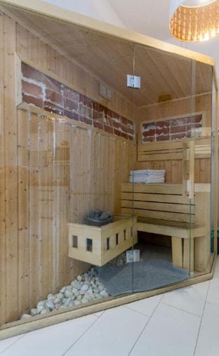 Opera Central Suite 3BR w AC & SAUNA, by NW Apartment in Budapest