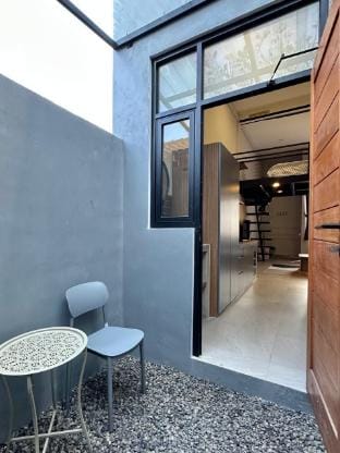 De Kamar Mezzanine Apartment in Denpasar