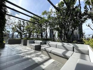 Luxury Room Near BTS Thong Lor [Suite 3] Vacation rental in Bangkok
