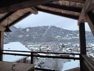 Beautiful chalet with panoramic views in Samoens walking distance to the village Chalet in Samoëns