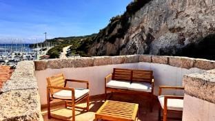 V215:Panoramic terrace on the Strait of Bonifacio. Apartment in Santa Teresa Gallura