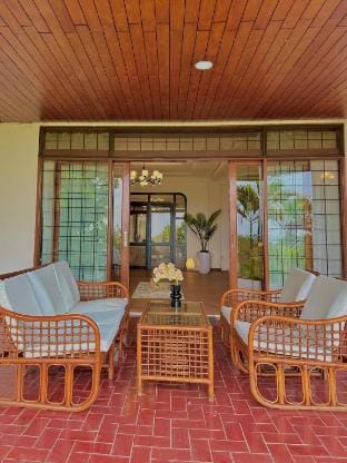 Tropical Lux 5BR Villa Panoramic Isola Bandung Vacation rental in Parongpong