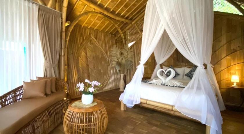 Hidden Bamboo Village Hotel in Selat