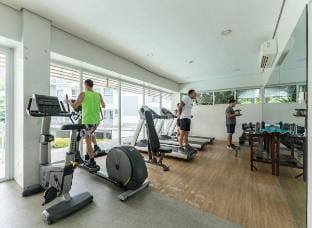 Nookō Corner Studio @ Lahug | 4K Cinema & Balcony Apartment in Lapu-Lapu City
