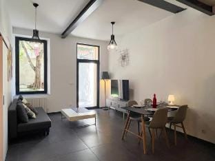 Longchamp T2 Apartment in Marseille