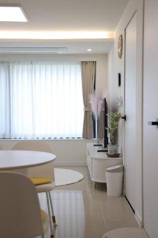 WOWSTAY302/서울,DMC인근/신축 풀 옵션/최대인원7/침실2/침대4/욕실1/무료주차 Vacation rental in Seoul