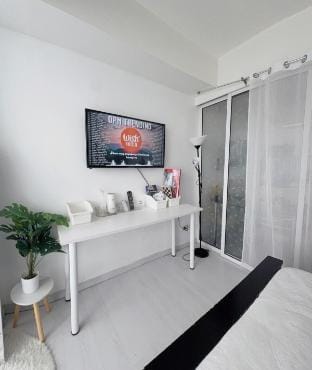 Affordable & Stylish Staycation | Azure Parañaque Vacation rental in Pasay
